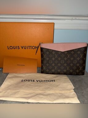 Louis Vuitton Daily Pouch Monogram Canvas | Rose Poudre Colorway Grained Leather